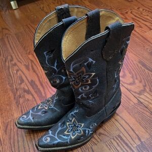 Rocky Handcrafted Women’s 8.5 M Western Boots – Floral Embroidered Snip Toe